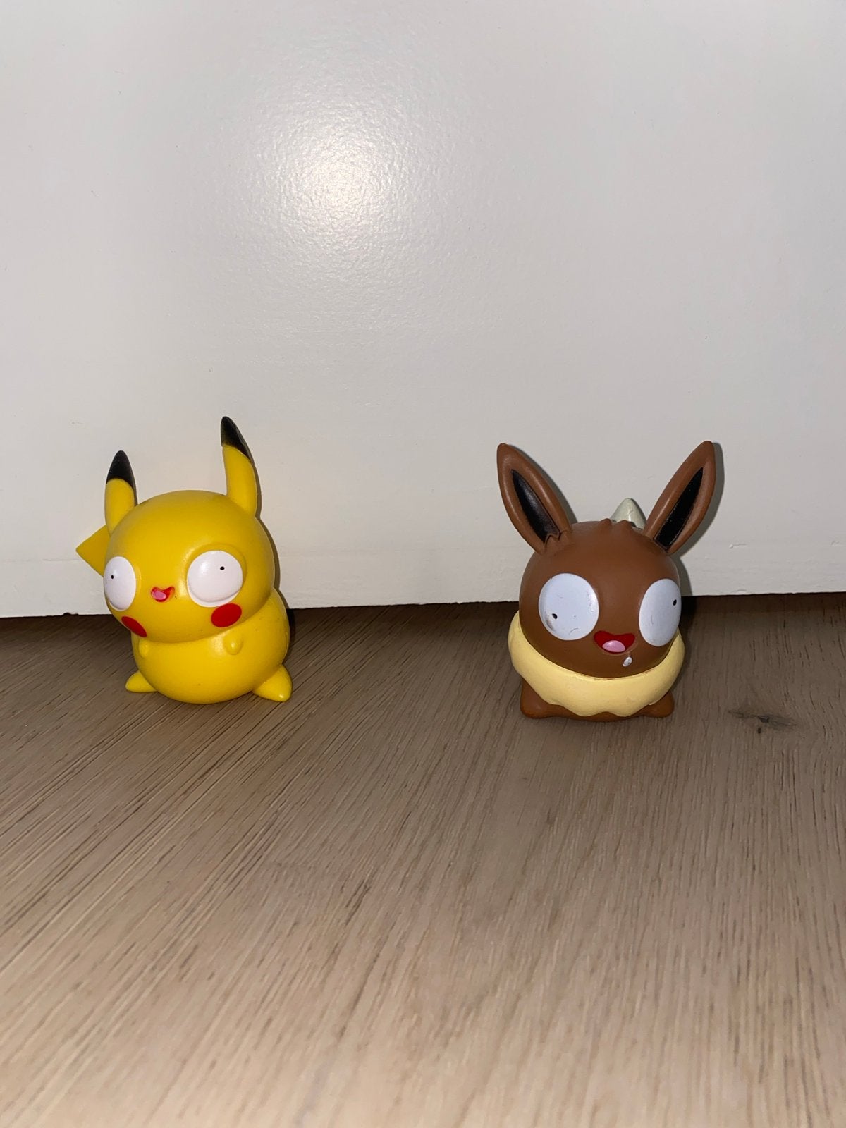 Pokémon figuren: Pikachu en Eevee, Ophalen of Verzenden, Gebruikt, Jongen of Meisje