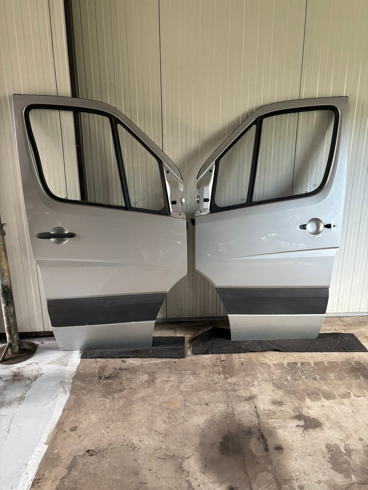 Voor portieren Mercedes sprinter w906 zilver, Gebruikt, Deur, Ophalen of Verzenden, Links