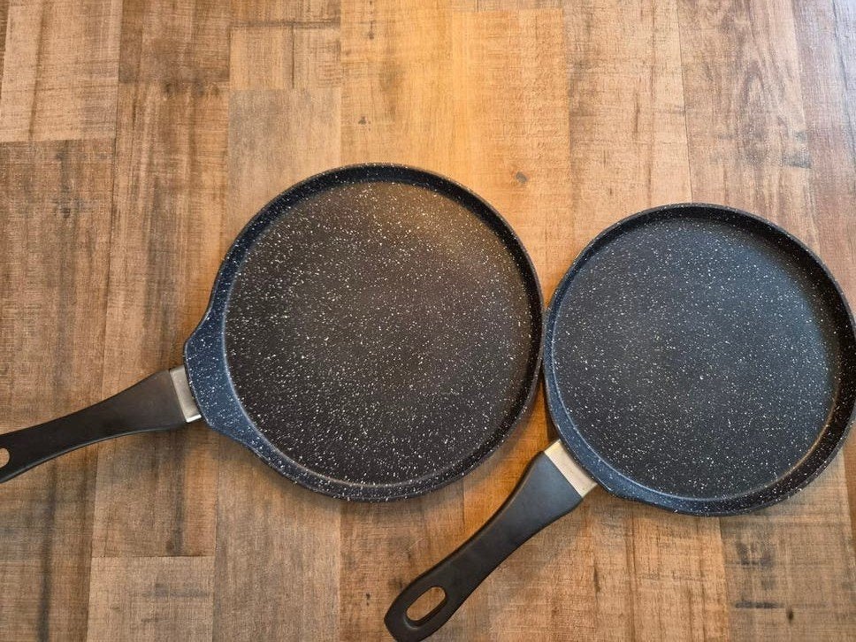 Set van 2 pannenkoekenpannen - Volkstüchen, Pannenkoekenpan, Gebruikt, Ophalen of Verzenden, Rvs