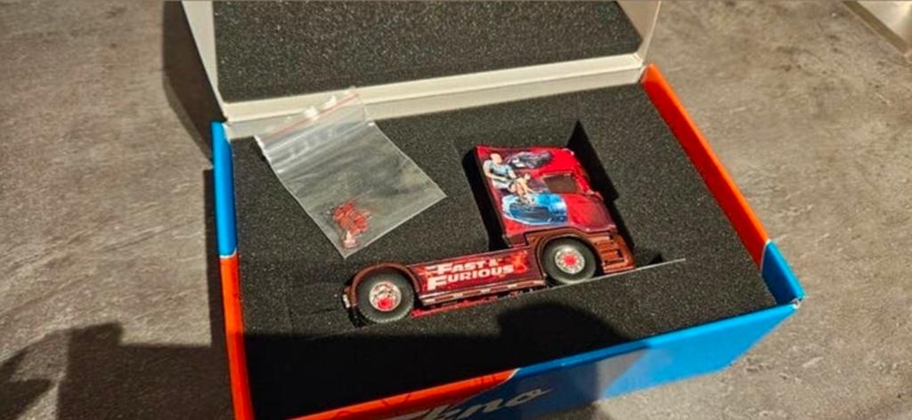 Tekno 119000A+ Scania Beau Fast & Furious, Hobby en Vrije tijd, Modelauto's | 1:50, Ophalen of Verzenden, Nieuw, Bus of Vrachtwagen