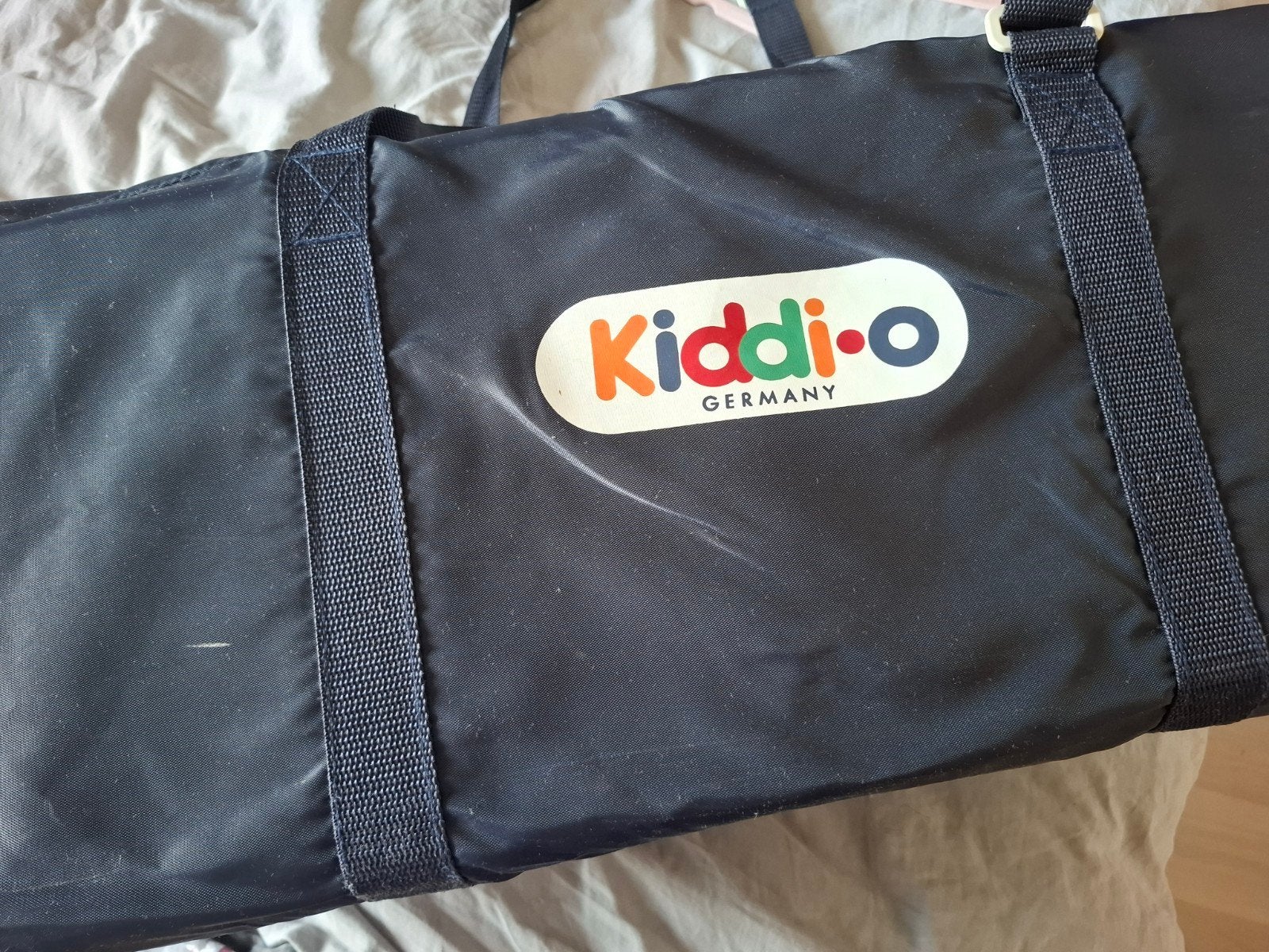 Kiddi-o Campingbedje - Compact en Handig voor Onderweg, Ophalen