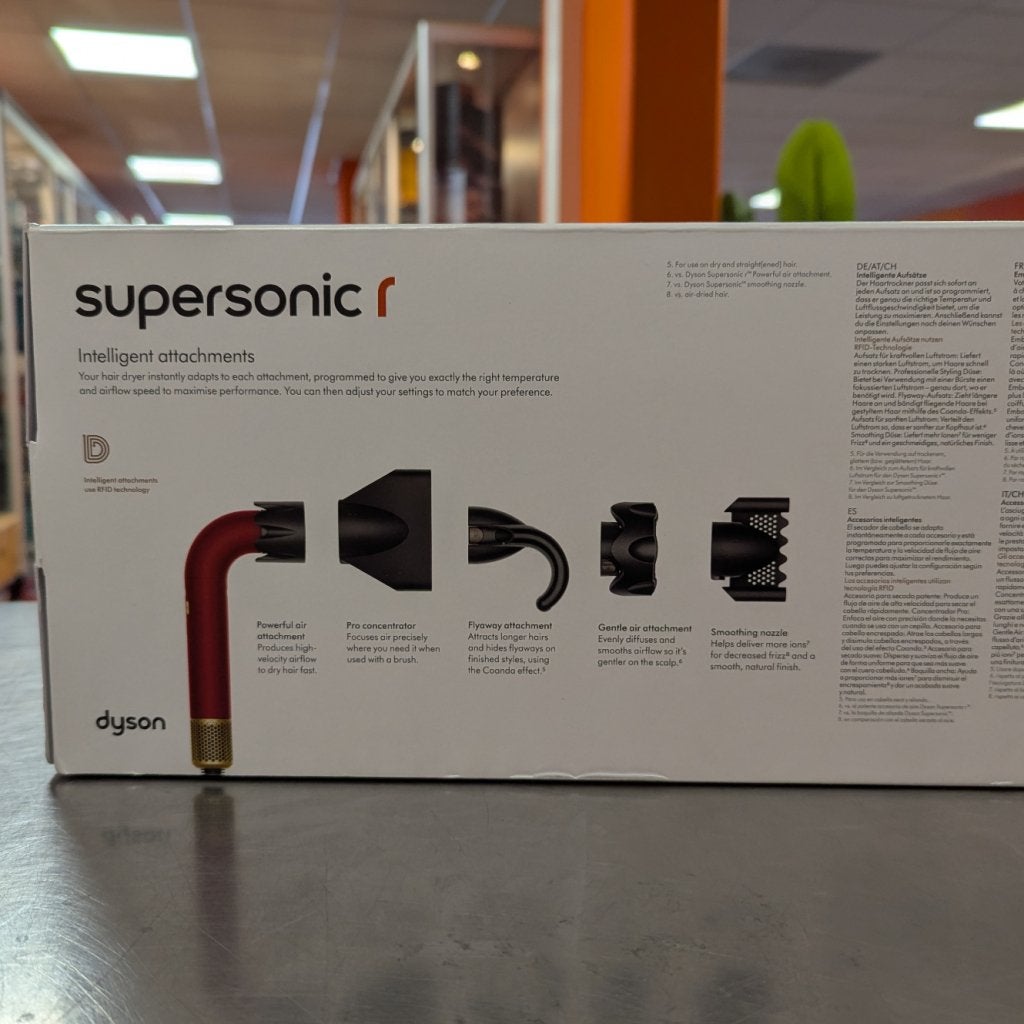 Dyson Supersonic R Straight + Wavy Red Velvet Goud fohn Rood, Dyson, Nieuw, Support@dyson.com, Tetbury Hill
Malmesbury, Wiltshire SN16 0RP
United Kingdom