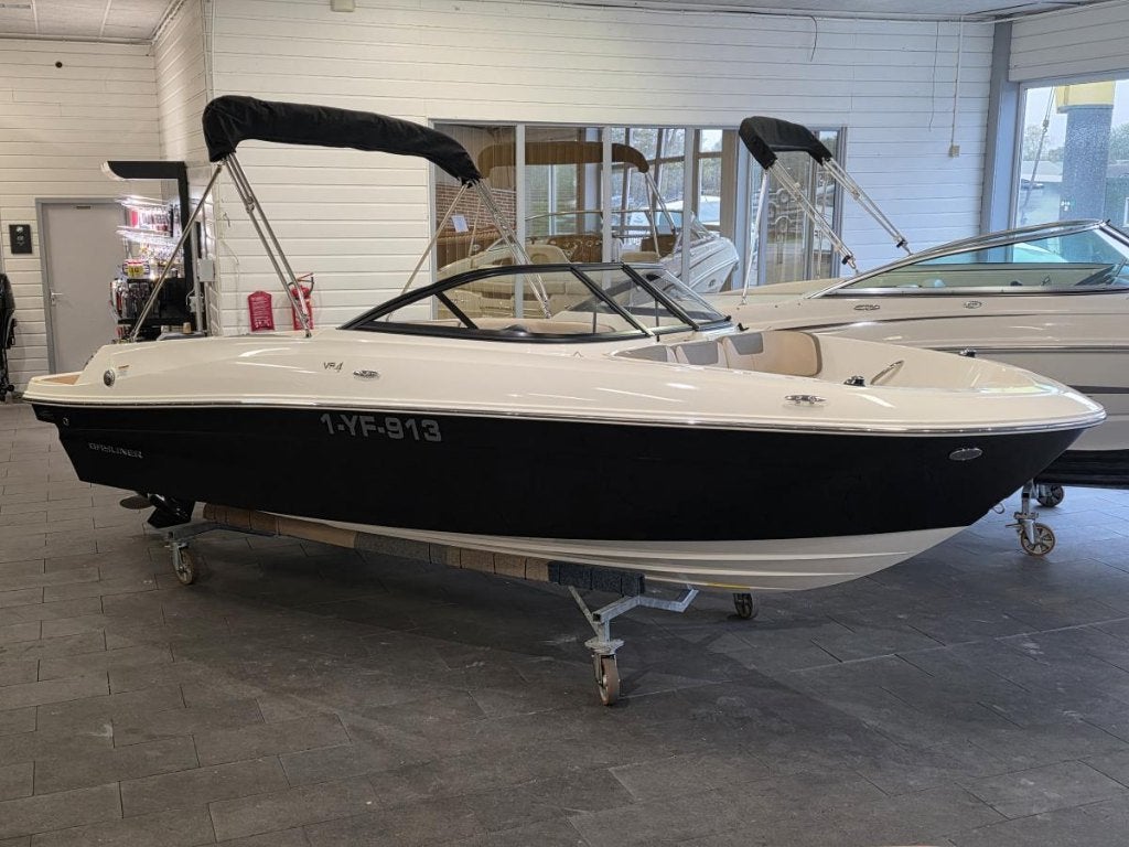 Zeer nette Bayliner VR4 incl. Mercruiser 4.5L. V6 200 PK, Ophalen, Info@bomert.nl, Binnenboordmotor, Bomert Watersport B.V.