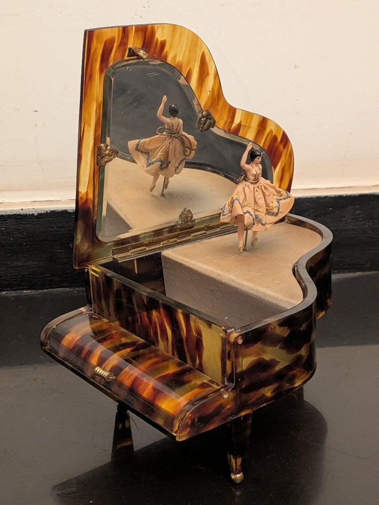 Vintage vleugelpiano muziekdoos met dansende ballerina, Ophalen of Verzenden