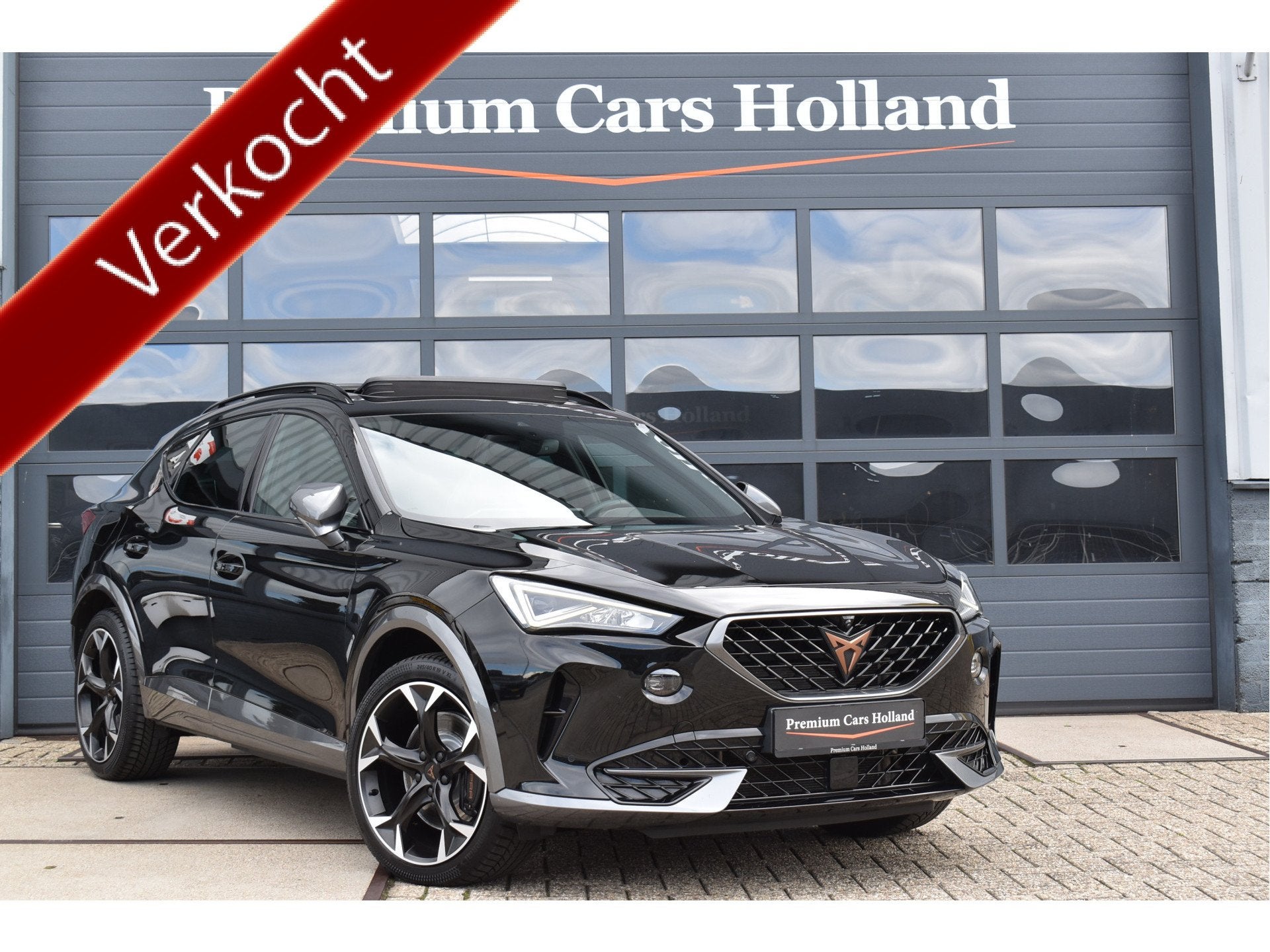 CUPRA Formentor 1.4 e-Hybrid VZ 245 Pk Carbon Schaalstoelen, Dealer onderhouden, Gebruikt, Zwart, 4 cilinders