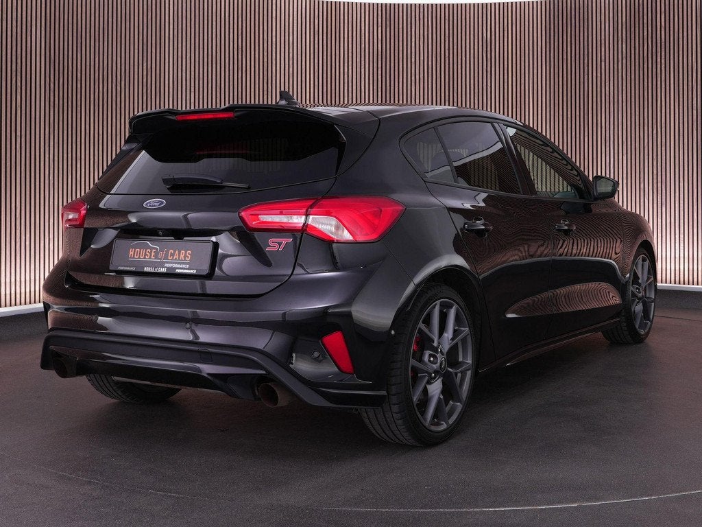 Ford Focus ST-3 AUTOMAAT 2.3 280pk |dealer onderhouden|HUD|e, Auto's, Gebruikt, 4 cilinders, Bedrijf, 1600 kg