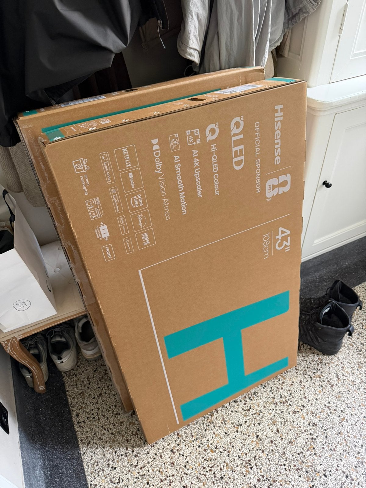 2x TV Hisense 43’ Nieuw