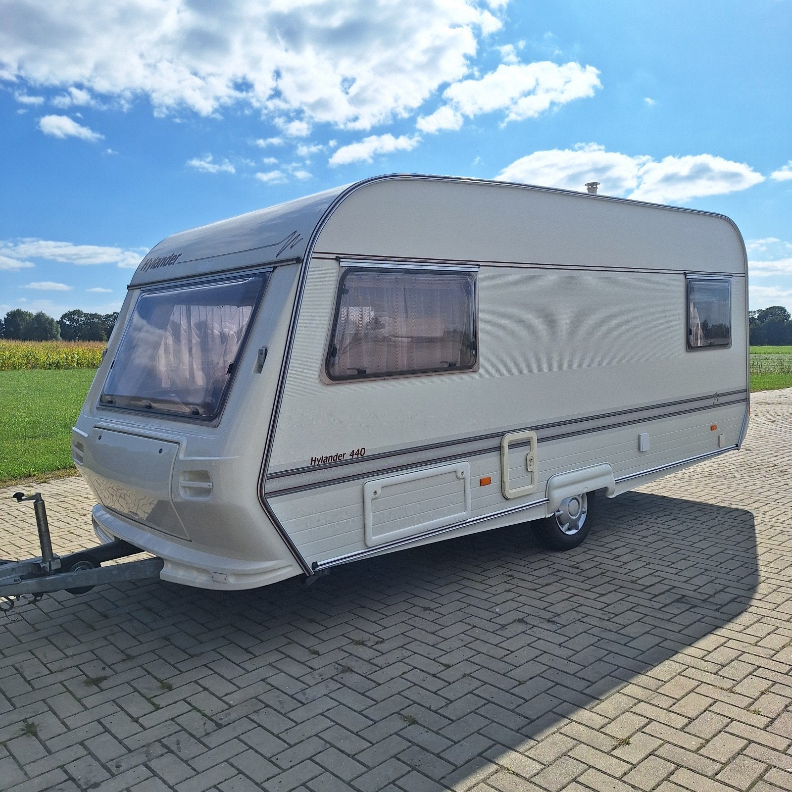 Hylander 440, Voortent+Luifel, 2de Eigenaar, Vast toilet, Caravans en Kamperen, Elddis, Rondzit, Dwarsbed, Schokbreker