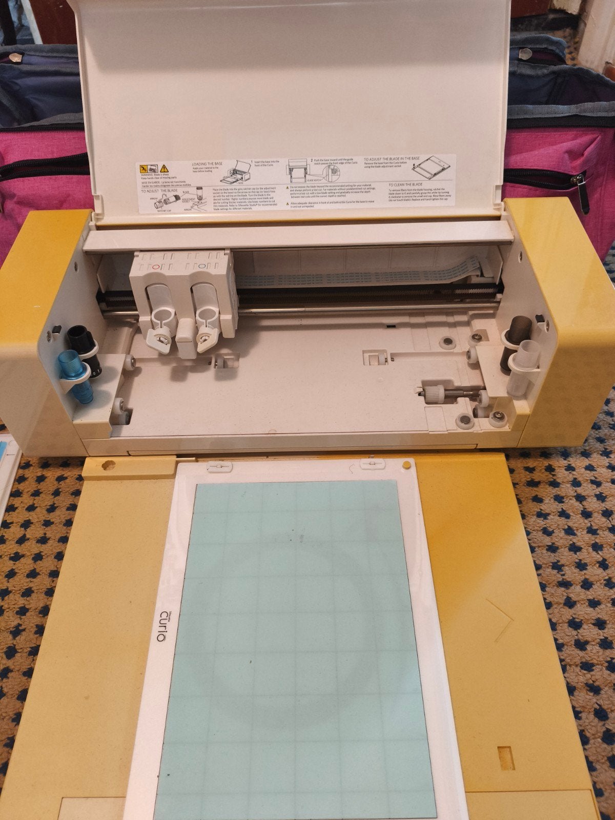 Silhouette Curio Snijplotter, Geschikt voor karton, Gebruikt, Geel, Ophalen of Verzenden