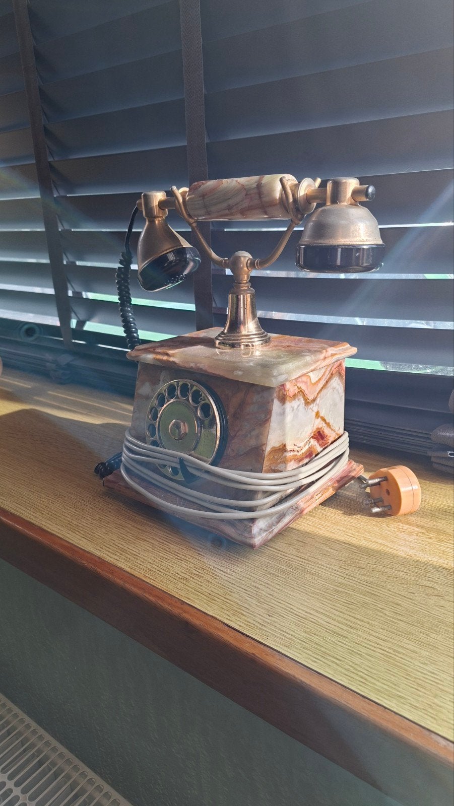 Oude telefoon, Verzenden