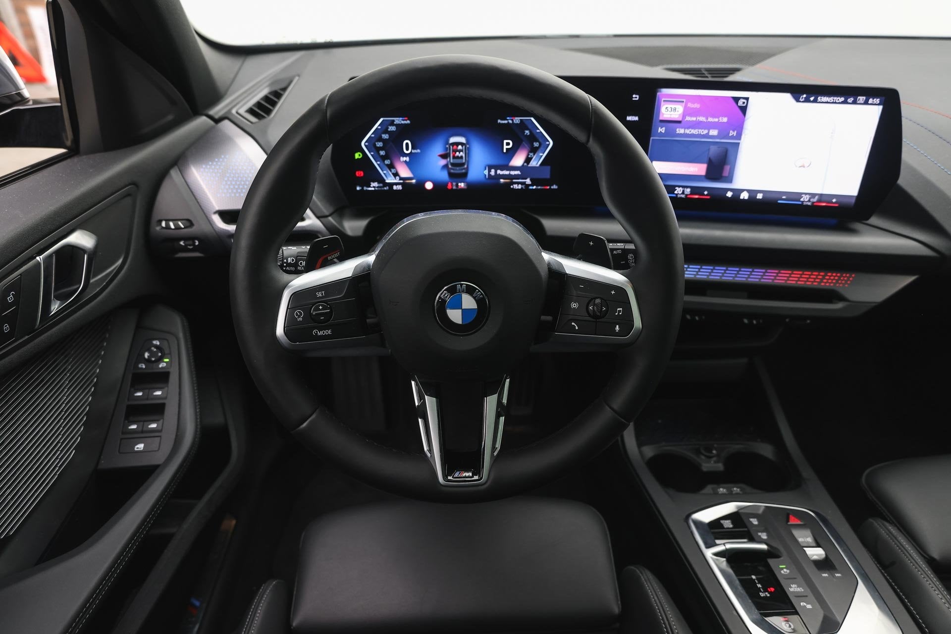 BMW 1 Serie 120 M Sport Automaat / Panoramadak / Sportstoele, Auto's, Gebruikt, 156 pk, Met garantie (alle), Bedrijf