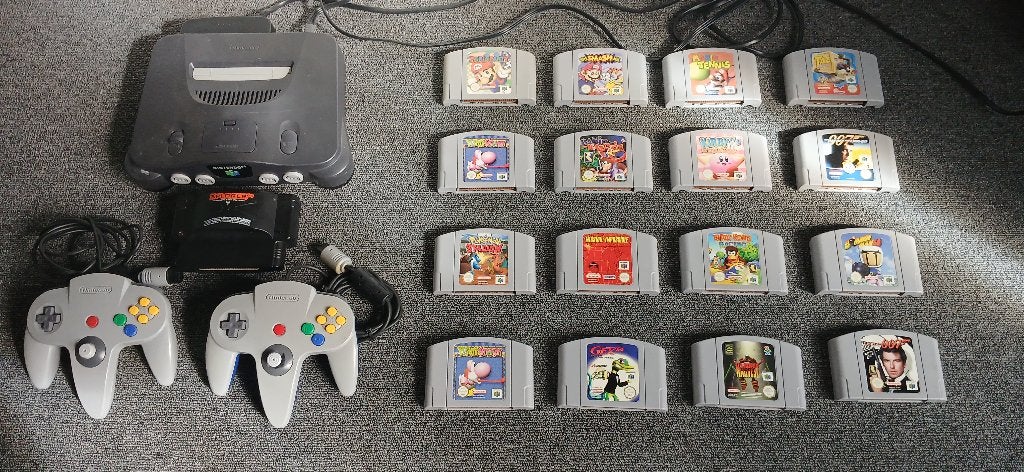 N64 + 16 games, Spelcomputers en Games, 1 speler, Ophalen, Zo goed als nieuw, Vanaf 3 jaar