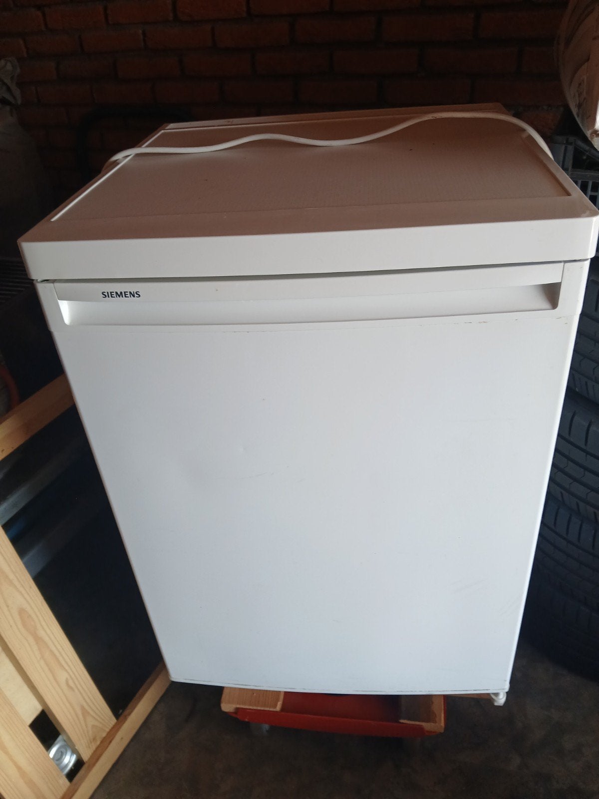 Siemens Koelkast KT16RA21/03 - Compact en Betrouwbaar, 150 tot 200 liter, 45 tot 60 cm, Ophalen, 85 tot 120 cm