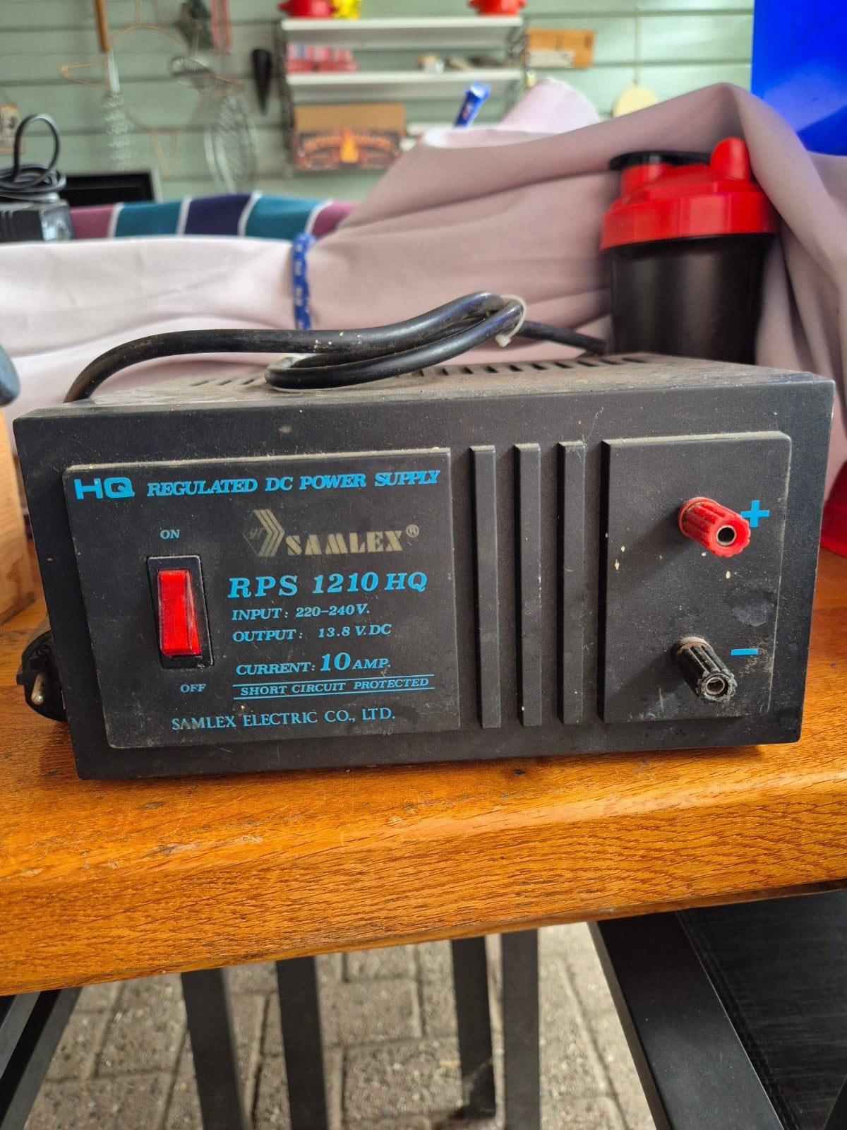 Samlex RPS 1210 HQ Gereguleerde DC Voeding 10A, Ophalen of Verzenden