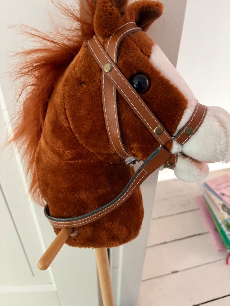 Stokpaard: bruin pluche hoofd, Ophalen, Gebruikt