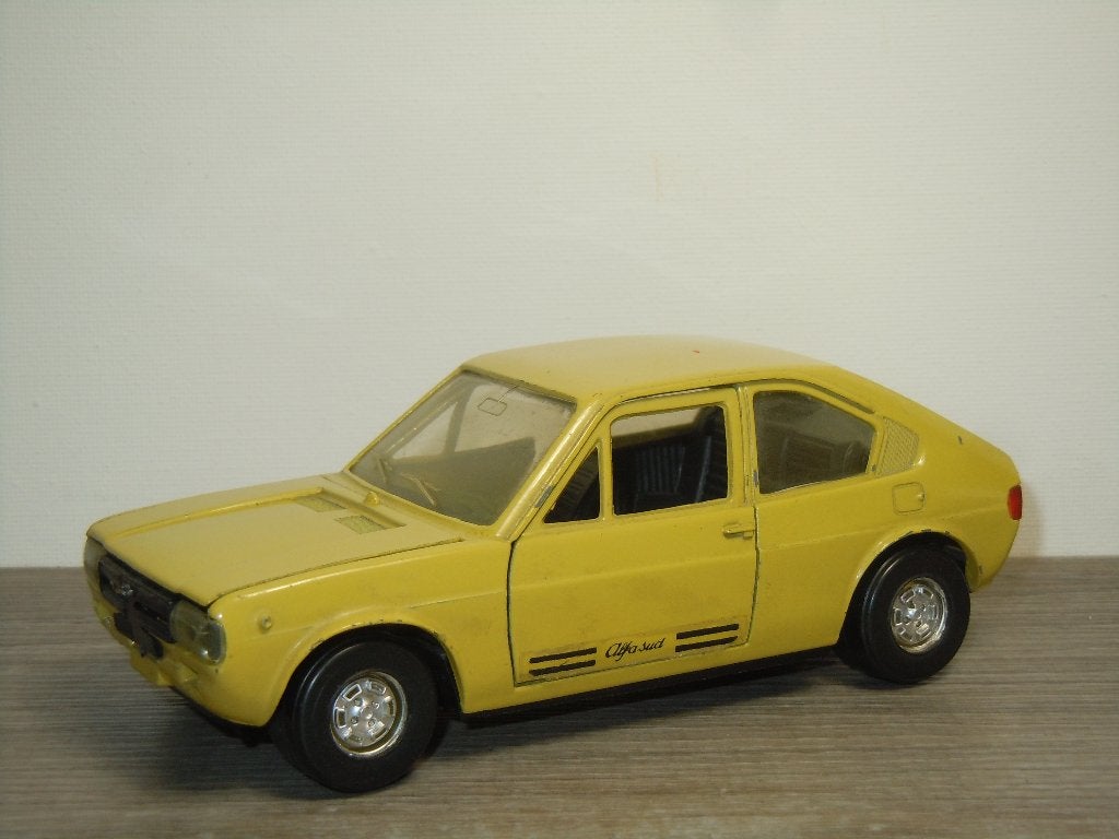 Alfa Romeo Alfasud Sud - Politoys S12 Italy - 1:25, Hobby en Vrije tijd, Overige merken, Gebruikt, Auto, Verzenden
