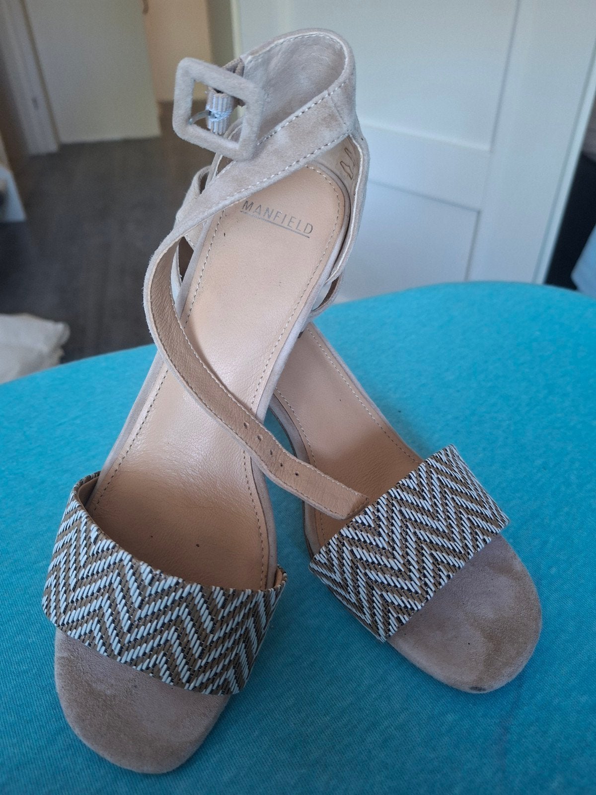 pump sandaal, Beige, Zo goed als nieuw, Manfield, Sandalen of Muiltjes