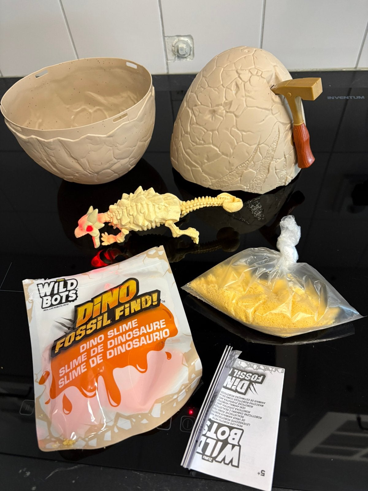 ZURU Wild Bots Dino Fossil Find - Dino Ei met Slime, Ophalen of Verzenden, Zo goed als nieuw