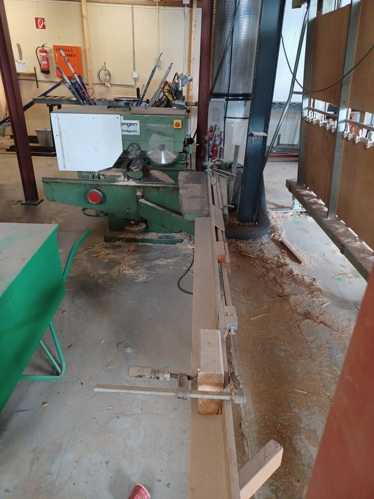 Robuuste pennenbank - vertongen Belgium, Doe-het-zelf en Verbouw, Gereedschap | Zaagmachines, Gebruikt, Cirkelzaag, 1200 watt of meer