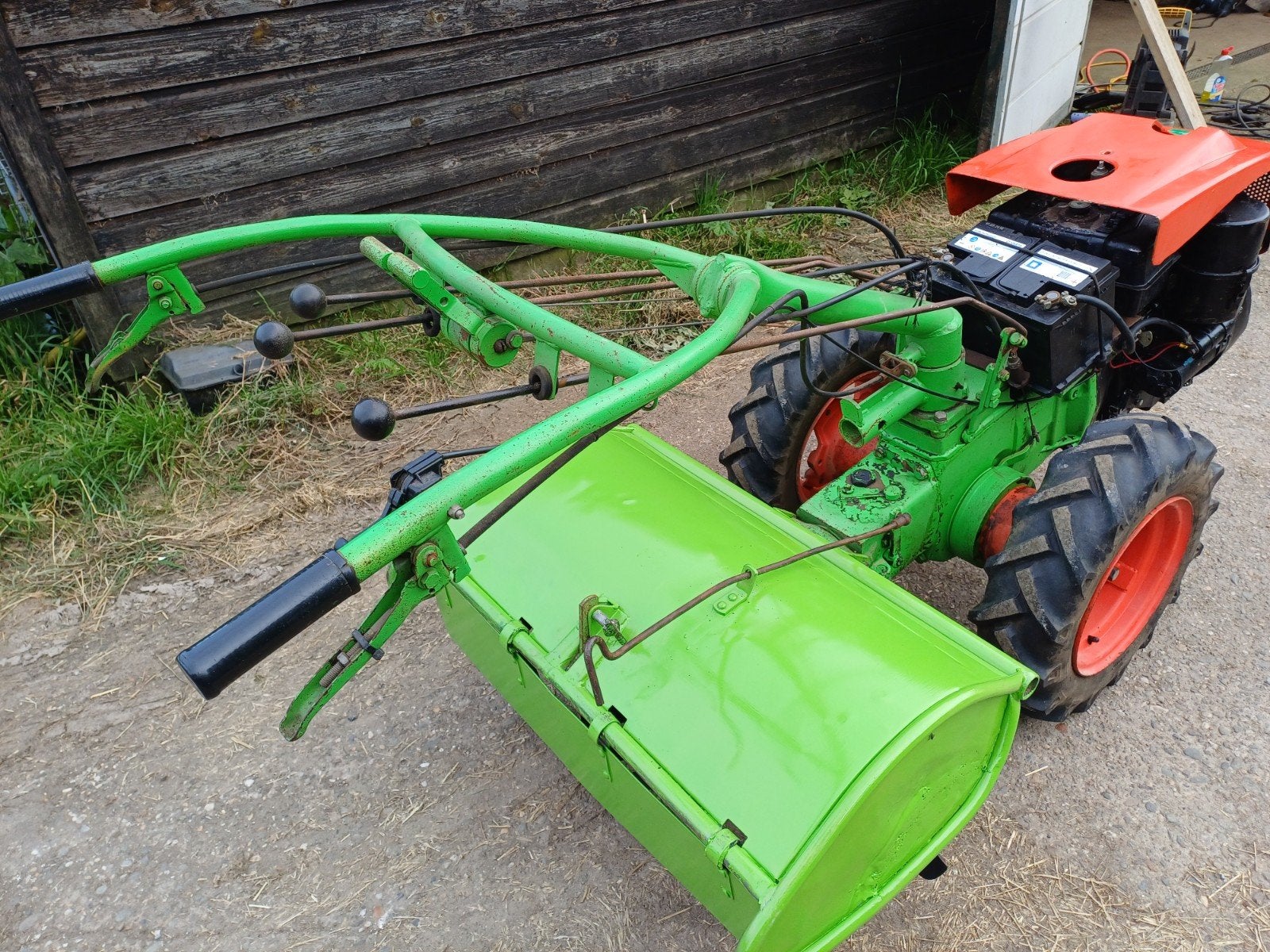 Tuinfrees Agria 2700 14 pk diesel eletrich gestart, Tuin en Terras, Hand-tuingereedschap, Ophalen, Gebruikt