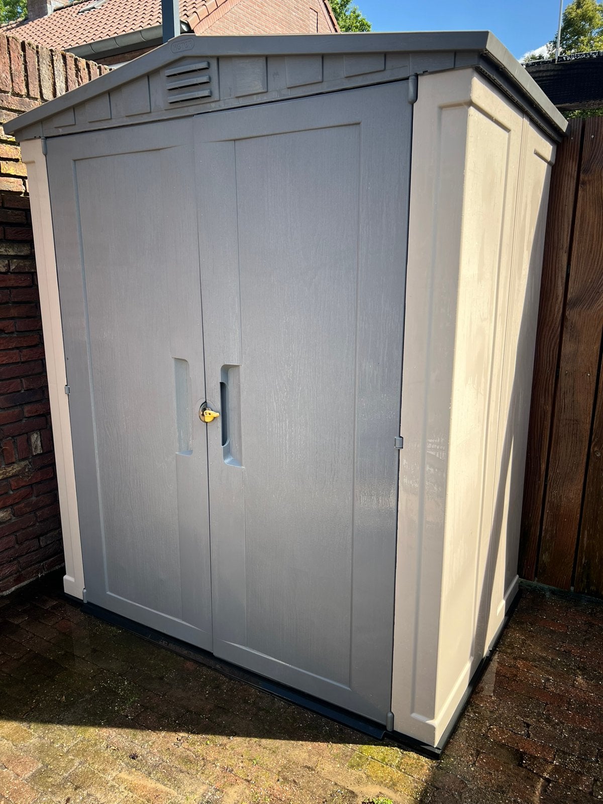 Keter schuur grijs/creme, Tuin en Terras, Ophalen, Zo goed als nieuw, Kunststof, Overige typen