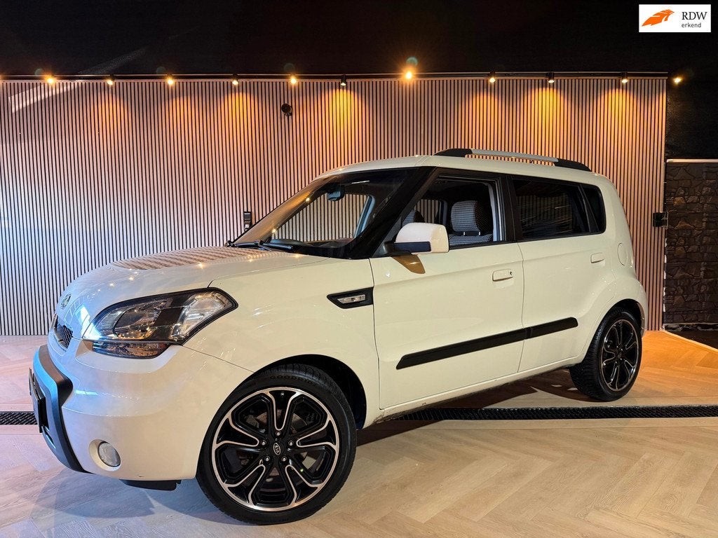 Kia Soul Creme | Schuifdak | Stoelverwarming | PDC, Auto's, Kia, 1591 cc, 4 cilinders, Beige, Origineel Nederlands