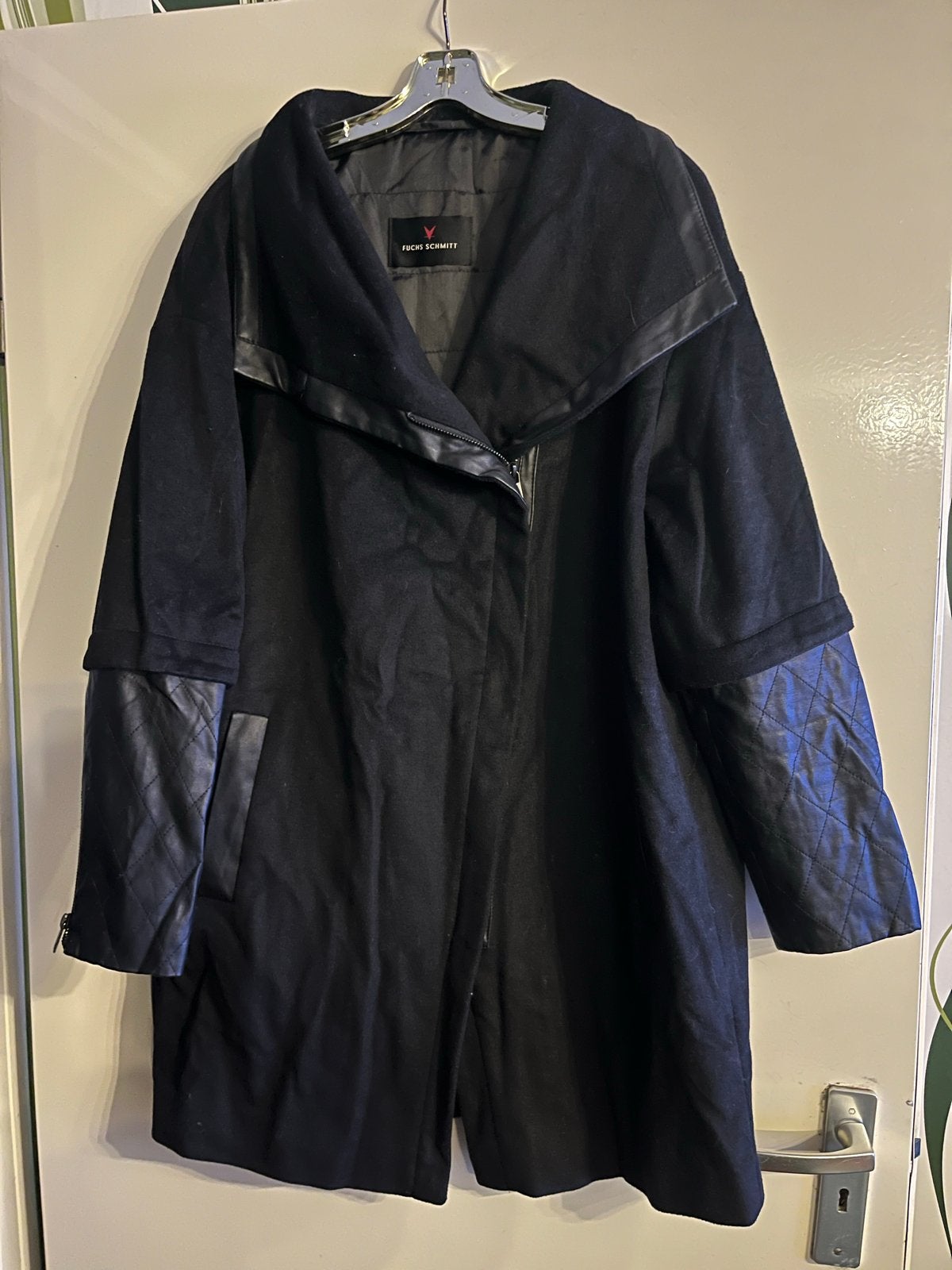 Fuchs Schmitt wollen jas maat 42/44(L/XL), Kleding | Dames, Ophalen of Verzenden, Zo goed als nieuw, Maat 38/40 (M), Zwart