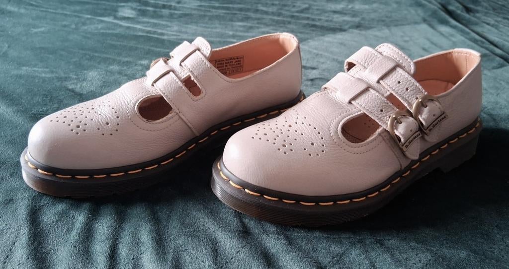 Dr. Martens Mary Jane vintage taupe, Beige, Overige typen, Ophalen of Verzenden, Dr. Martens