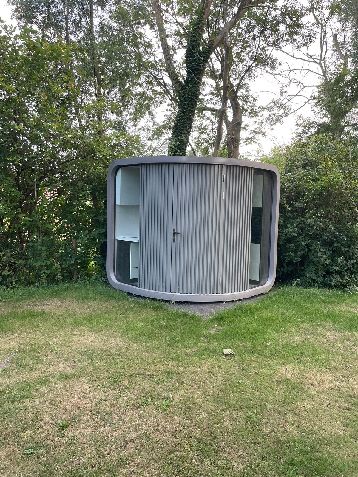 Tuinkantoor. Geïsoleerd en ingericht!, Overige typen, 2 ramen, Metaal, Ophalen