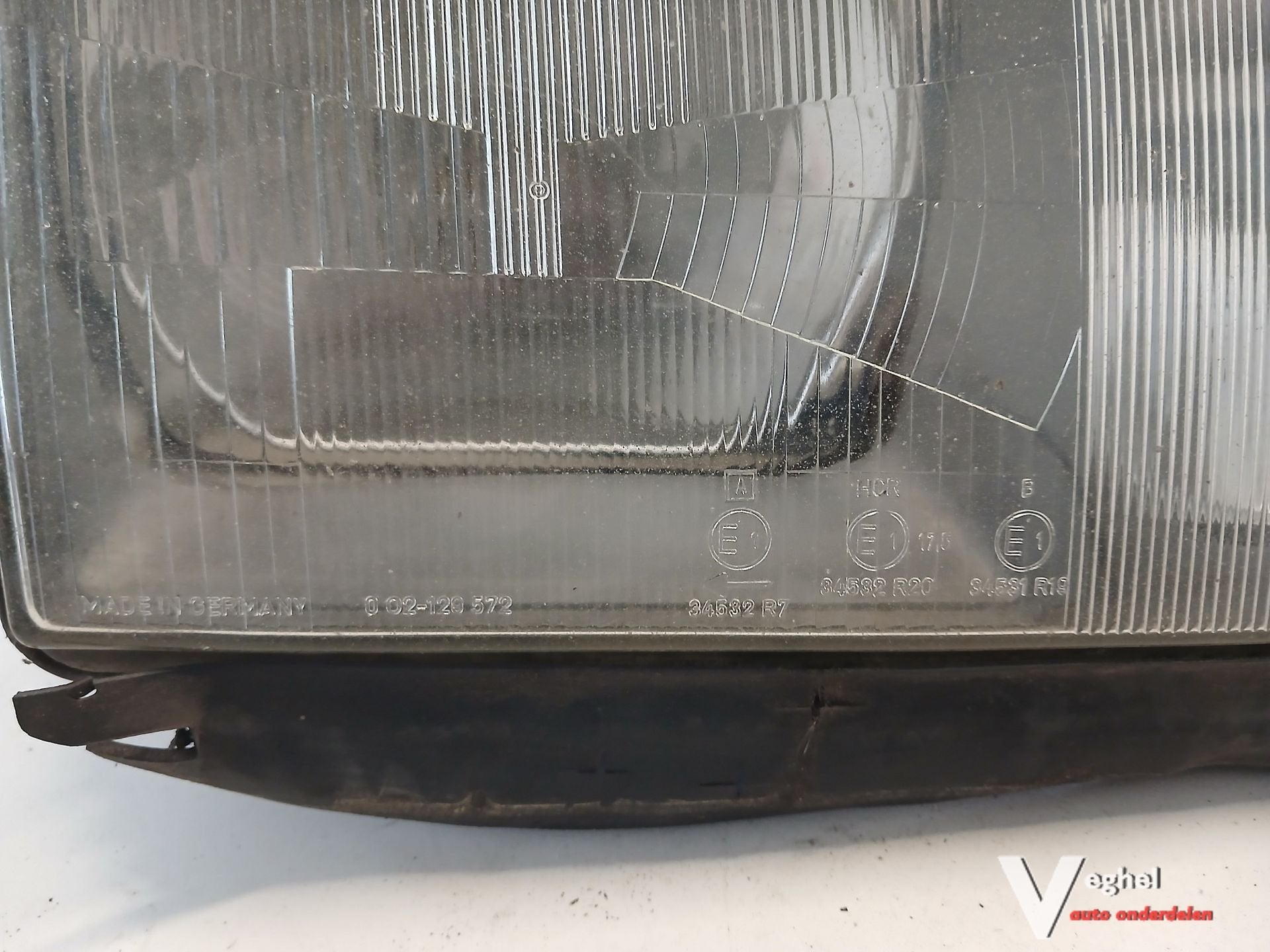 MB W124 SW 2.5D Koplamp RV '89, Gebruikt, -, -, Ophalen of Verzenden