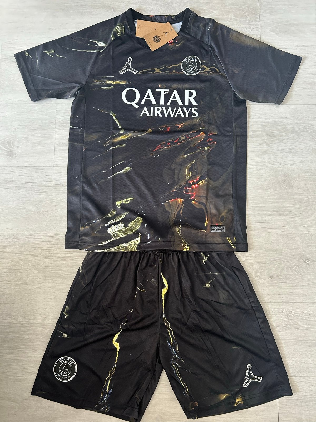 PSG Stadion Night Edition 2026 Shirt & Broek M / L / XL, Maat M, Ophalen of Verzenden, Nieuw, Set