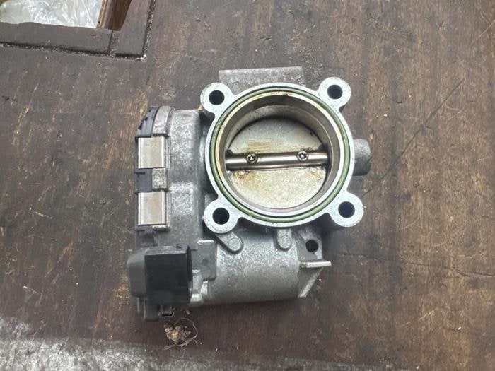 Gasklephuis van een Opel Corsa, Gebruikt, -, -, Opel