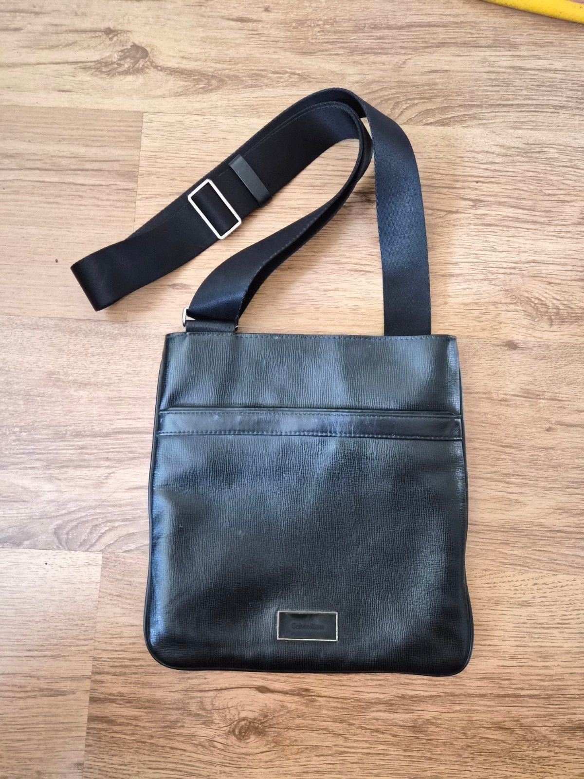 Calvin Klein schoudertas - Zwart leer, Overige merken, Gebruikt, Zwart, Ophalen of Verzenden
