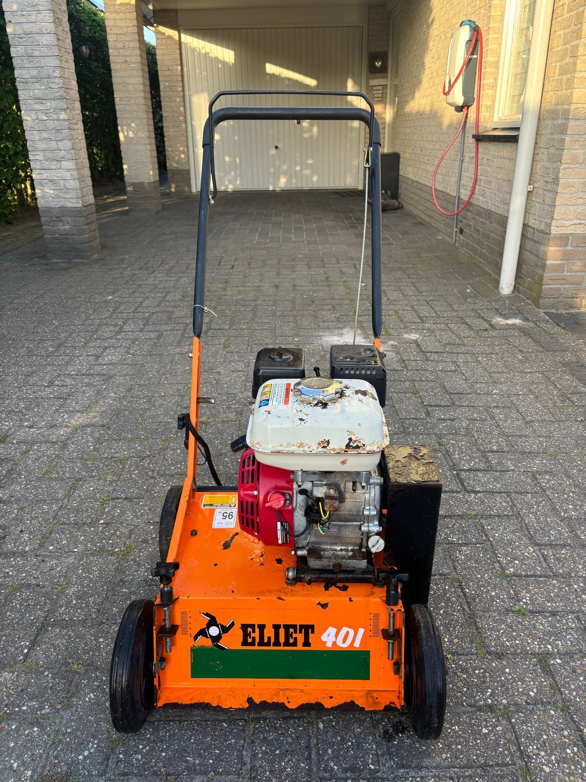 Eliet 401 Verticuteermachine - Honda GX120 Motor, Ophalen, Cirkelmaaier, Gebruikt, Benzine-grasmaaier