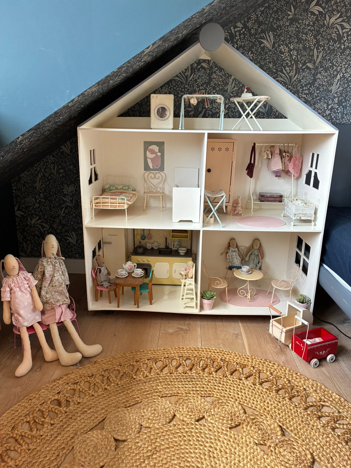 Prachtig groot poppenhuis (zonder de inrichting!), Ophalen, Gebruikt, Poppenhuis