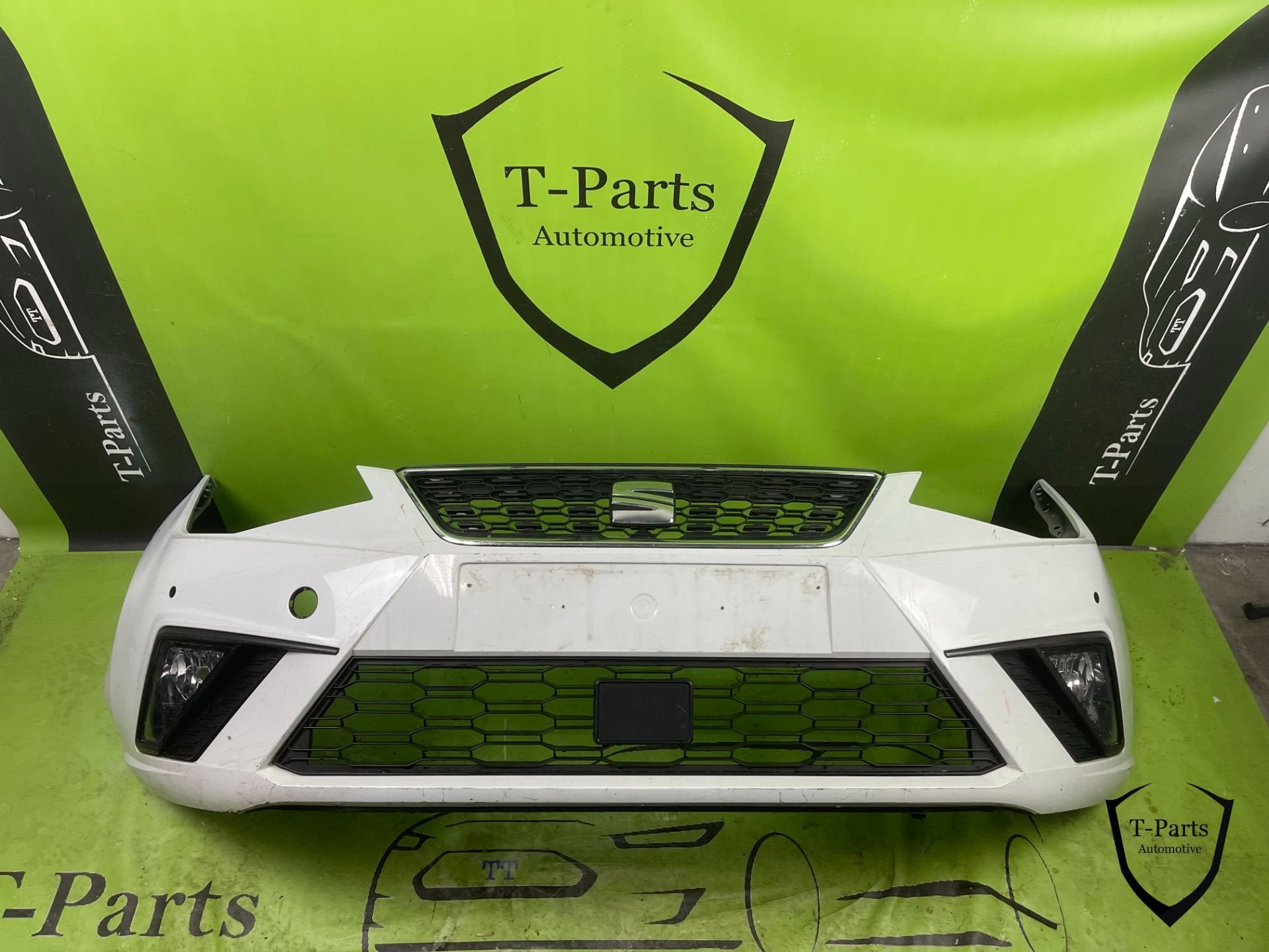 seat ibiza 5F voorbumper bumper PDC, Auto-onderdelen, Info@fabrikant.eu, Ophalen of Verzenden, Bumper, Seat