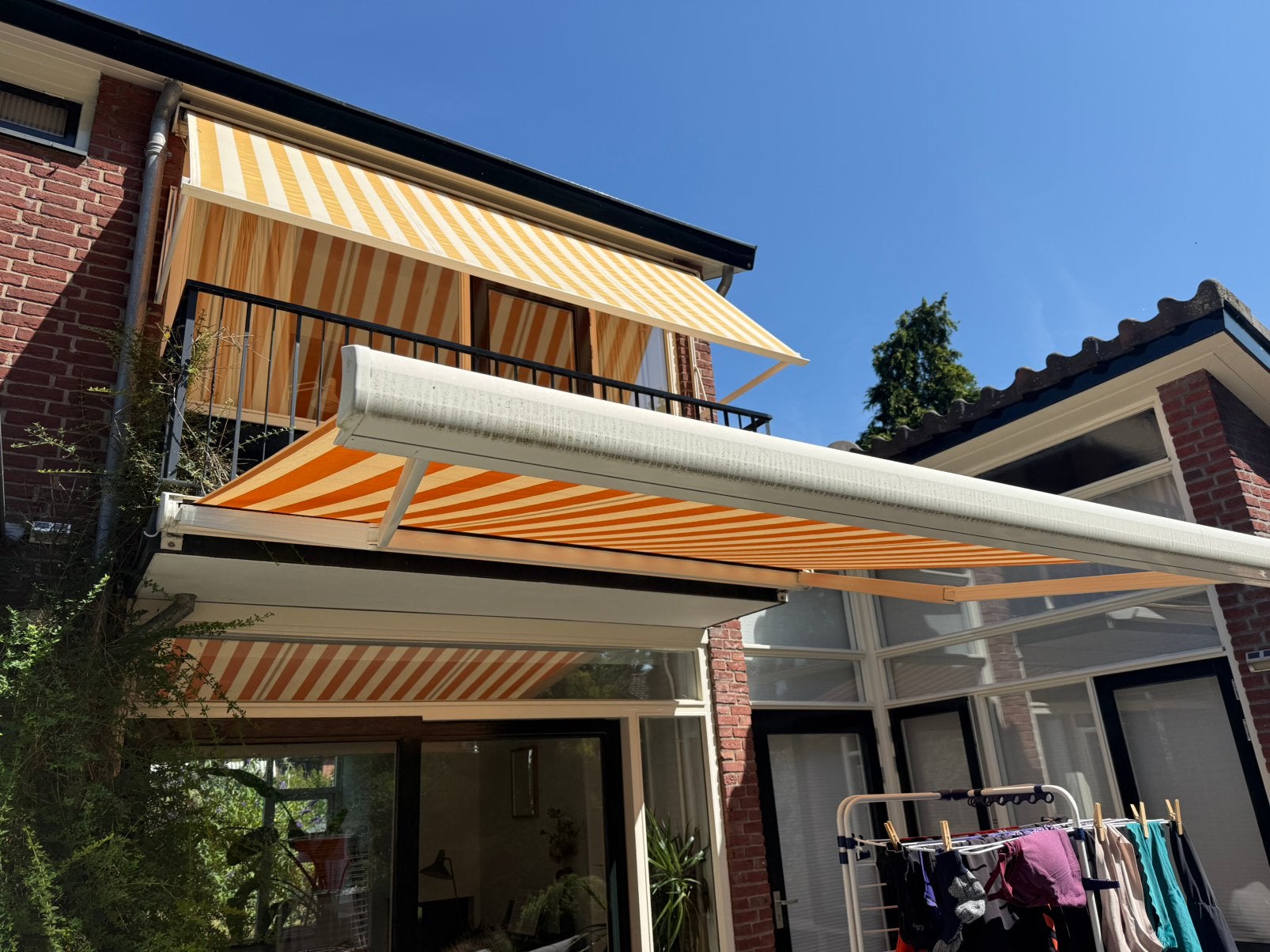 Electrisch zonnescherm 3m x  2m40 uitval, Tuin en Terras, Zonneschermen, Ophalen, Elektrisch, Zo goed als nieuw, 150 tot 300 cm