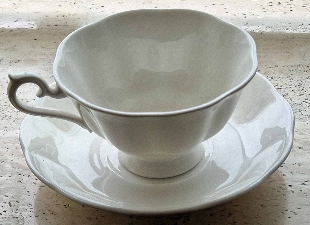 Royal Albert kop en schotel € 10,00, Ophalen of Verzenden, Zo goed als nieuw, Porselein, Kop en/of schotel