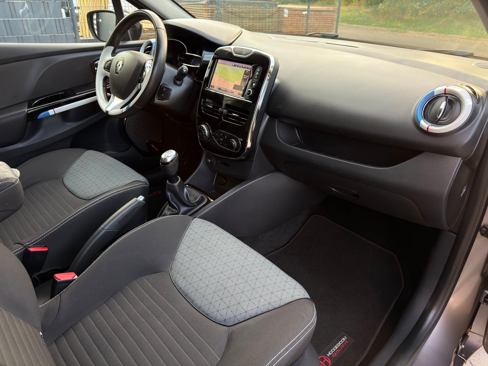 Foto 20 van Renault Clio 0.9 TCe Dynamique|Airco|Pano|Camera|Keyless|NAP