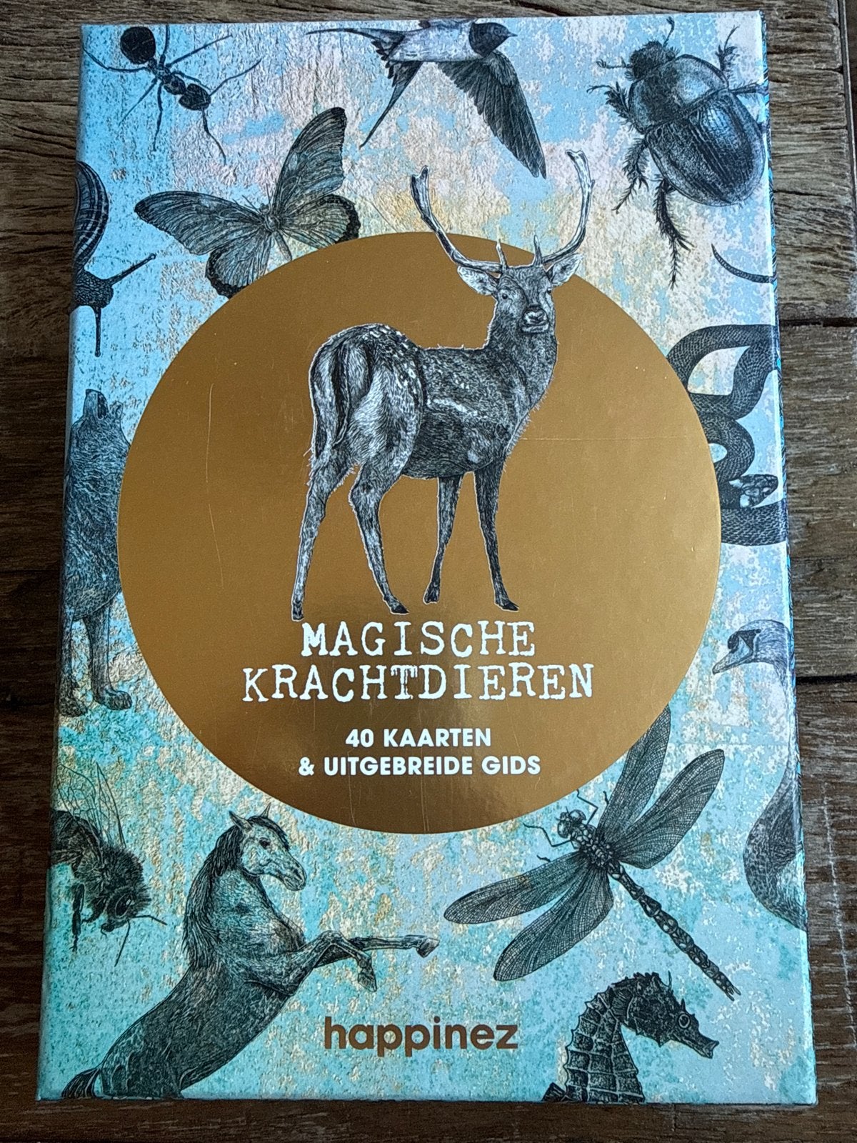 Magische Krachtdieren: 40 kaarten & uitgebreide gids, Boeken, Ophalen of Verzenden, Zo goed als nieuw, Spiritualiteit algemeen
