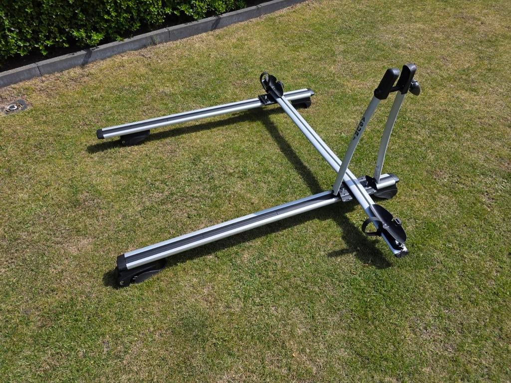 Hapro dakdragers met Aguri fietsdrager., Ophalen