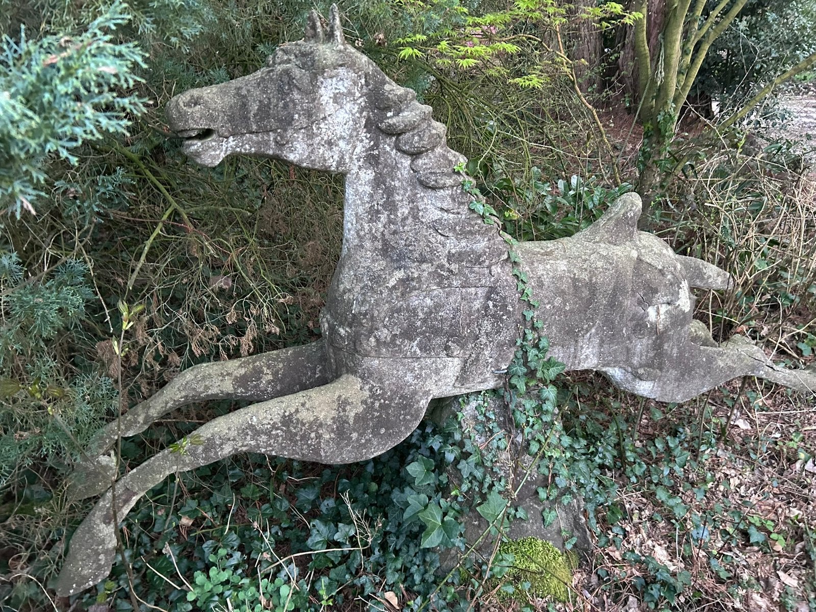 Antiek tuinbeeld, Ophalen, Dier