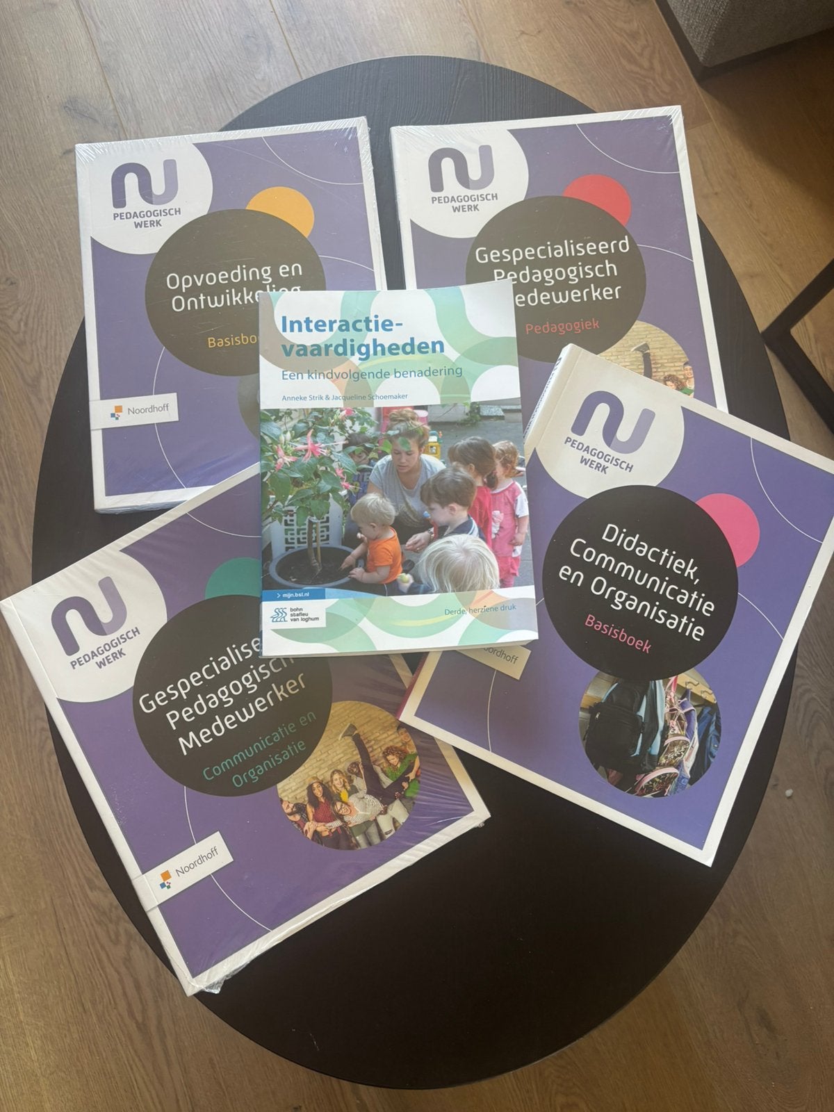 Schoolboeken Pedagogisch medewerker, Boeken, Ophalen of Verzenden, Zo goed als nieuw, Overige niveaus