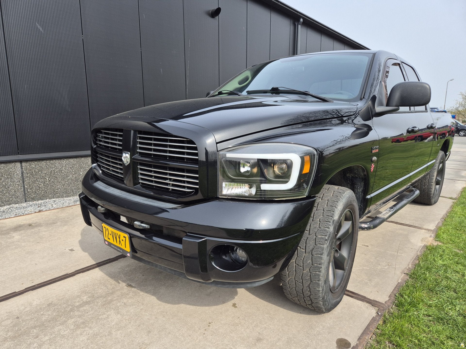 Dodge Ram 1500 5.7 hemi 4x4 lpg zeer mooi INCL BTW led 3000k, Auto's, Automaat, Stof, Gebruikt, 8 cilinders