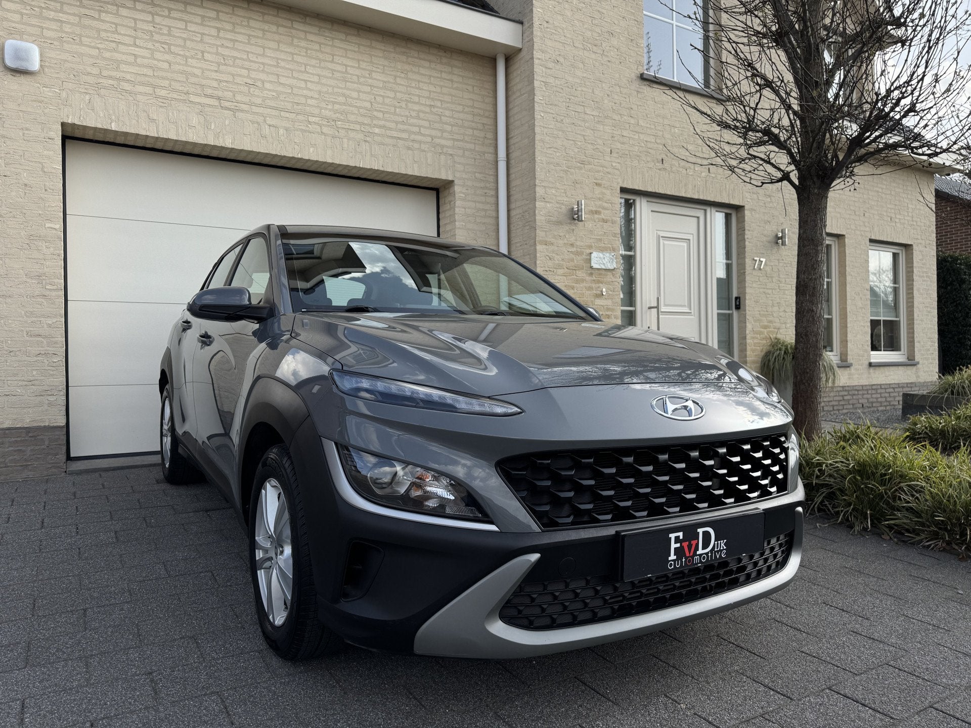 Hyundai KONA 1.0 T-GDI 120pk Facelift Navi Camera Carplay DA, Voorwielaandrijving, Stof, Gebruikt, Zwart