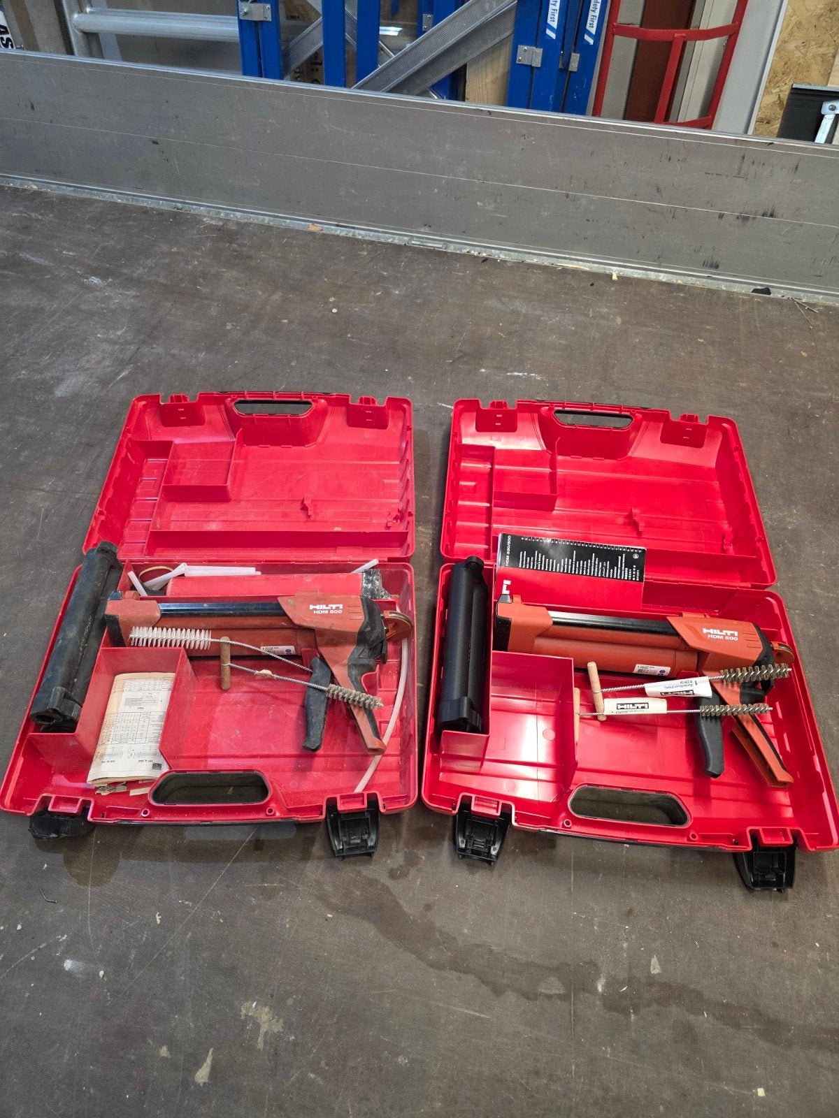 Hilti HDM 500 Kitspuit (2 stuks), Doe-het-zelf en Verbouw, Gereedschap | Handgereedschap, Ophalen of Verzenden, Gebruikt, Kitspuit