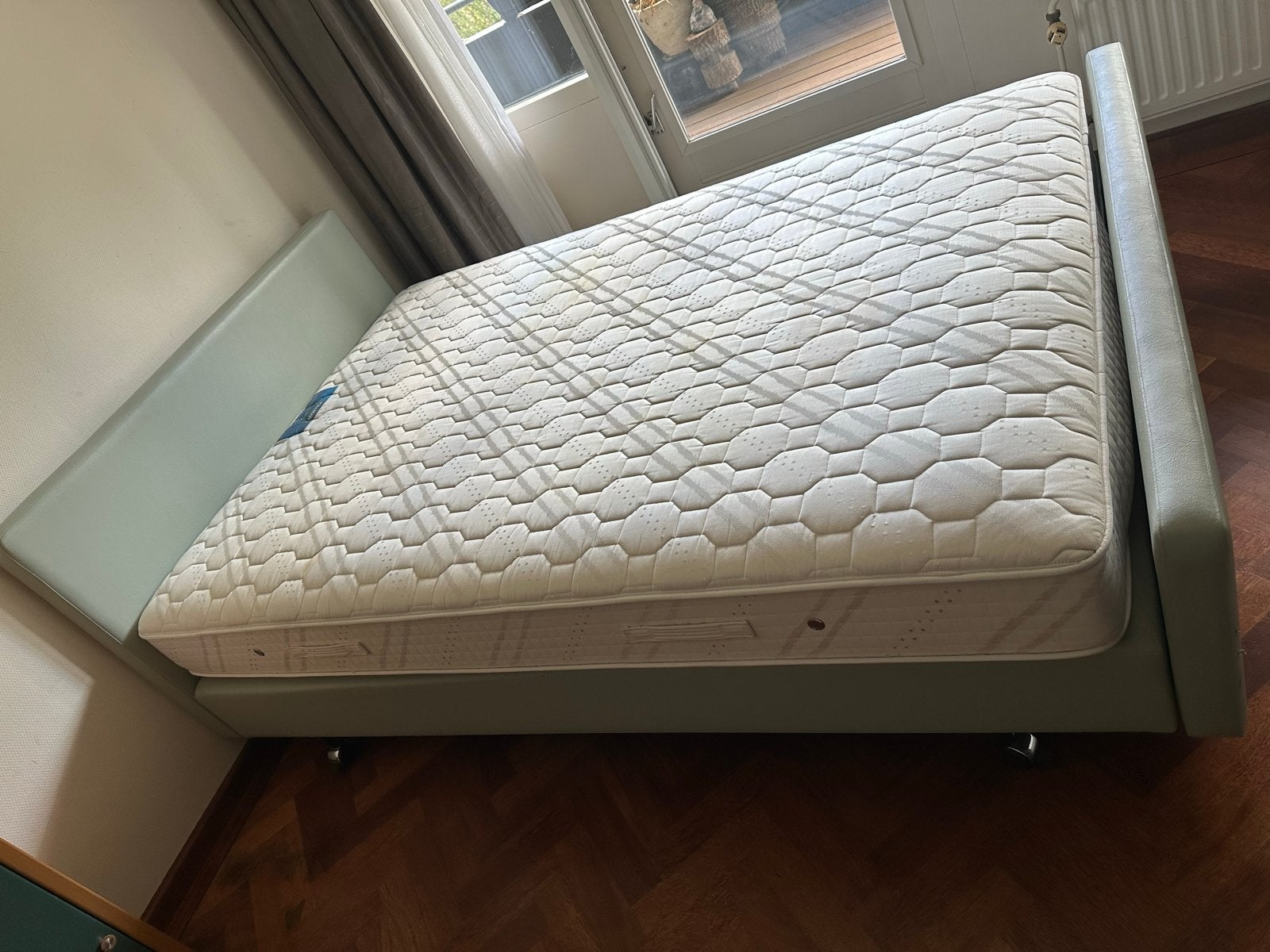 Tweepersoons Pullman boxspring 200x140 (bed), Ophalen, Tweepersoons, 140 cm, Zo goed als nieuw