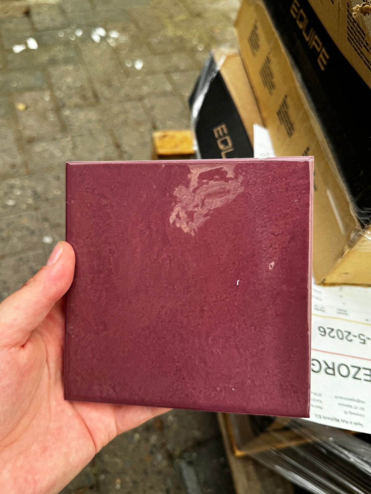 Handvorm wandtegel 13x13 aubergine rood soft glans, Doe-het-zelf en Verbouw, Tegels, Ophalen, Zo goed als nieuw, Keramiek, Minder dan 5 m²