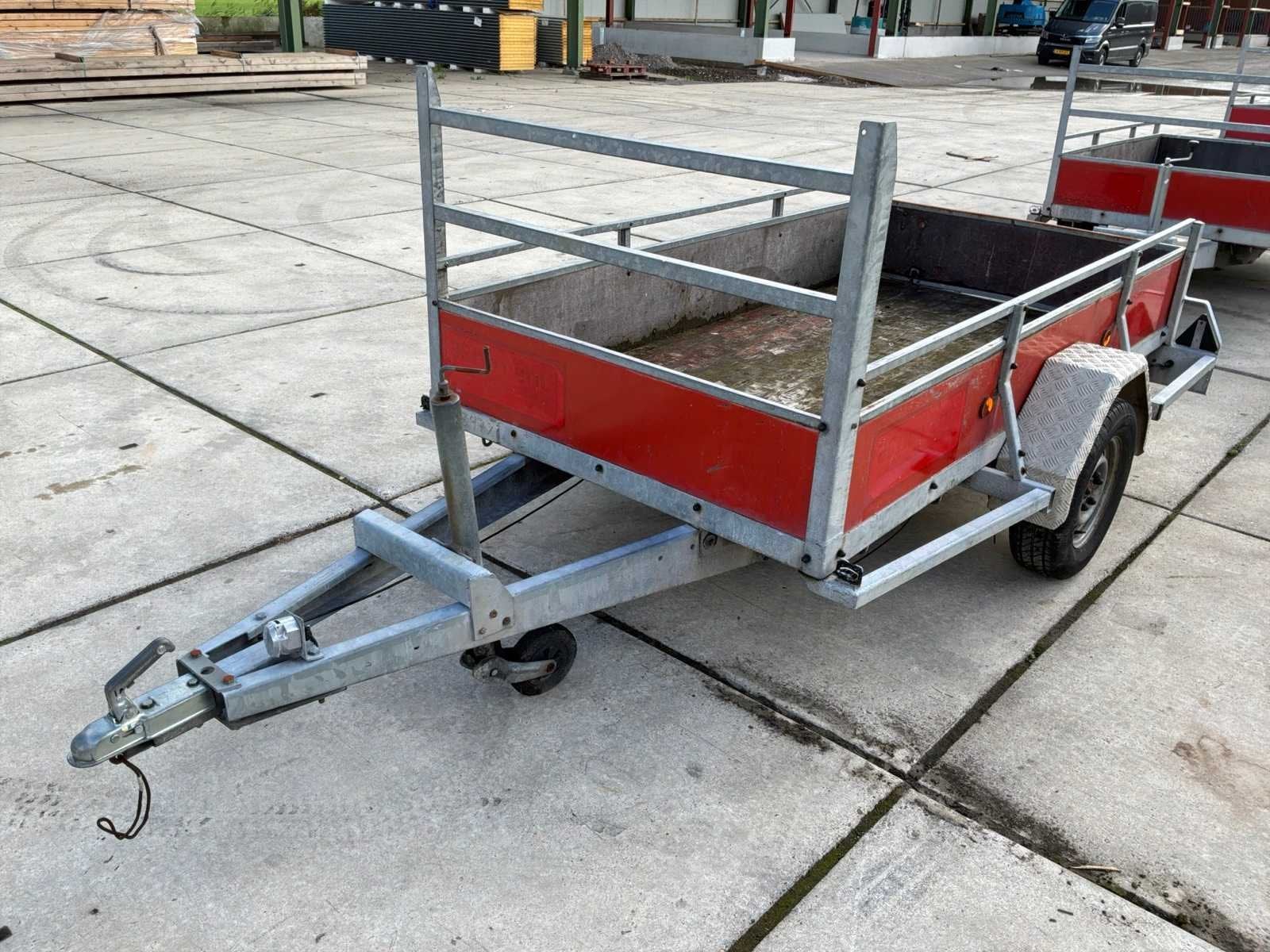 Atec V-2700 Aanhangwagen, Gebruikt