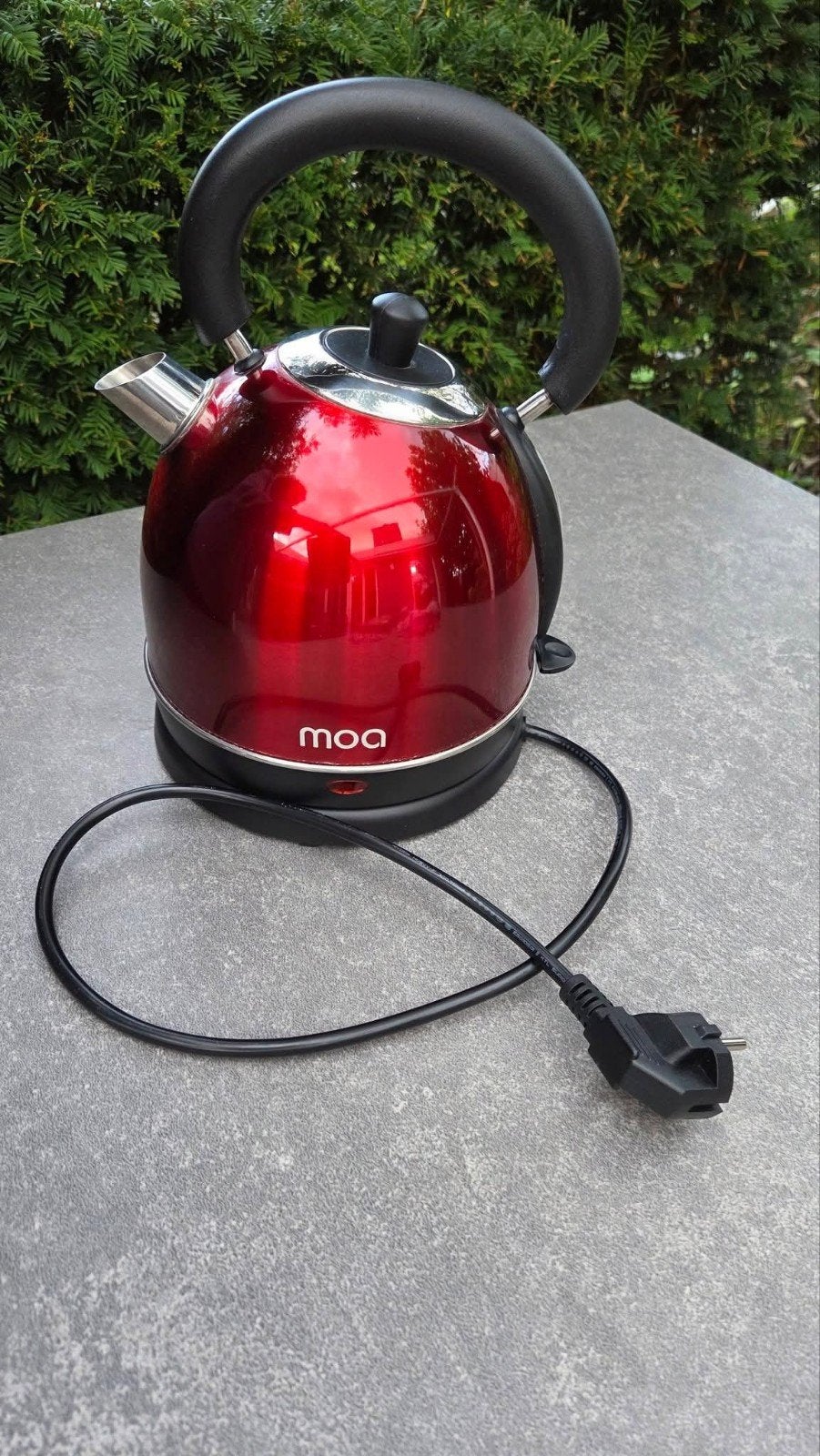 Rode Retro Moa Waterkoker, 1 tot 2 liter, Ophalen of Verzenden, Gebruikt